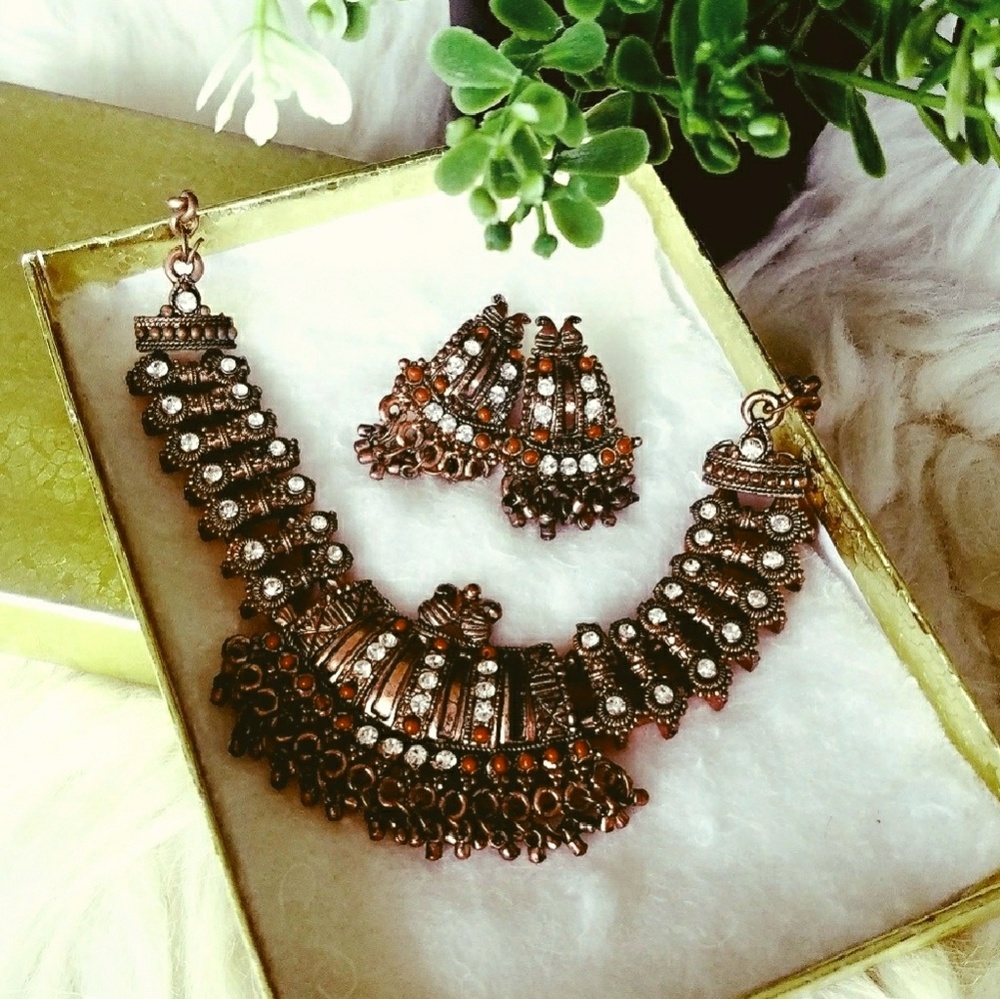 Bollywood jeweley set Indian Pakistani NWT